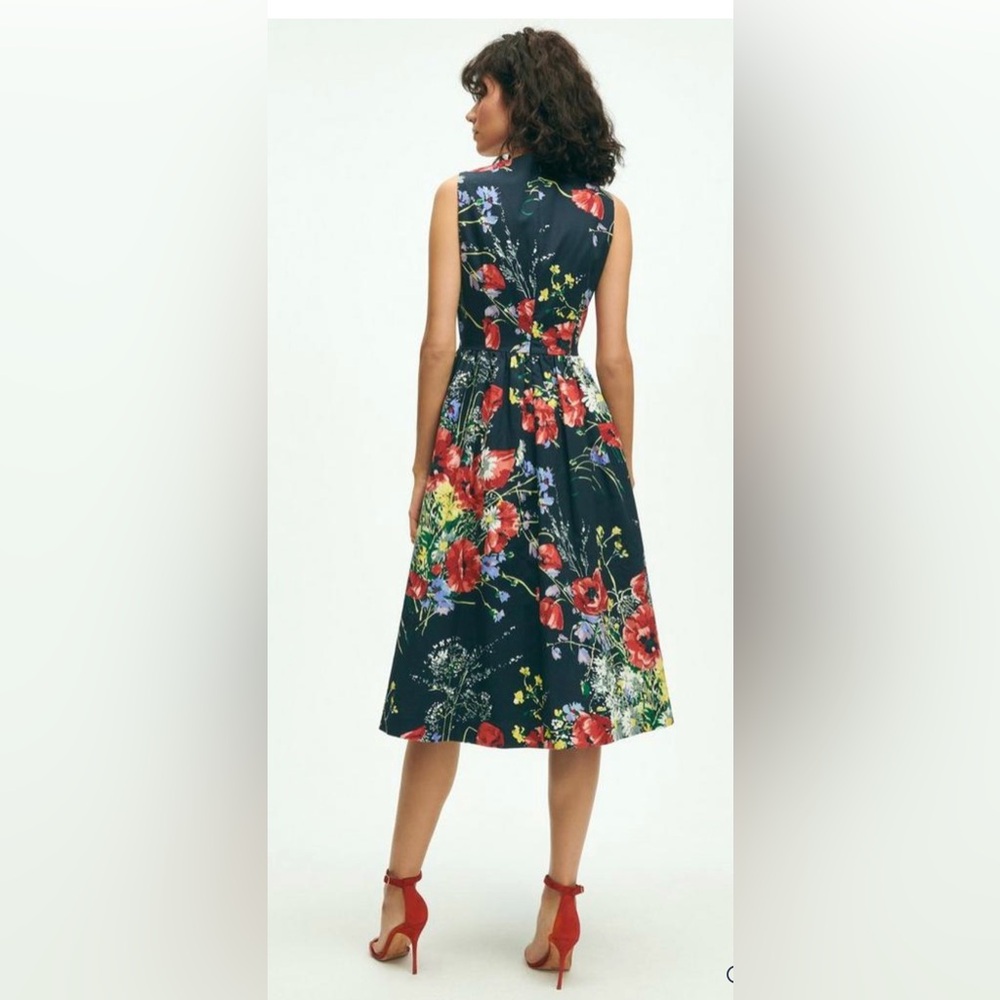 Brooks Brothers NWT Floral NAVY Dress with pockets - Picture 4 of 4